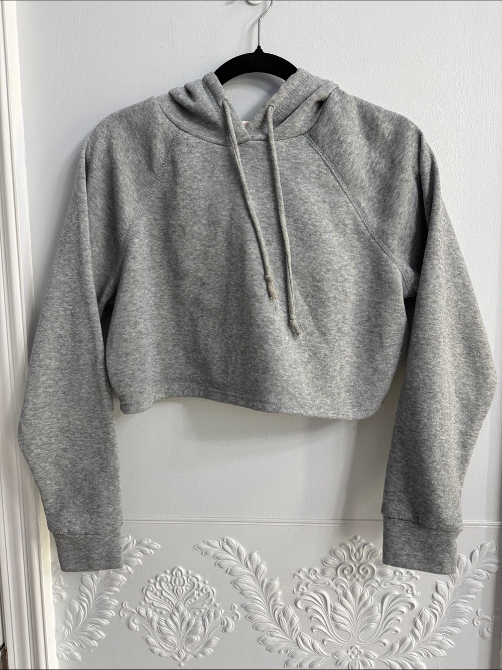 Heart & Hips Light Gray Cropped Hoodie